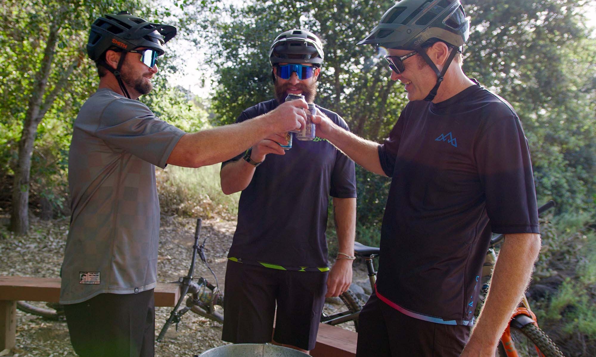 MULLET vs. FANTOM: CHOOSE THE JERSEY FOR YOUR RIDE
