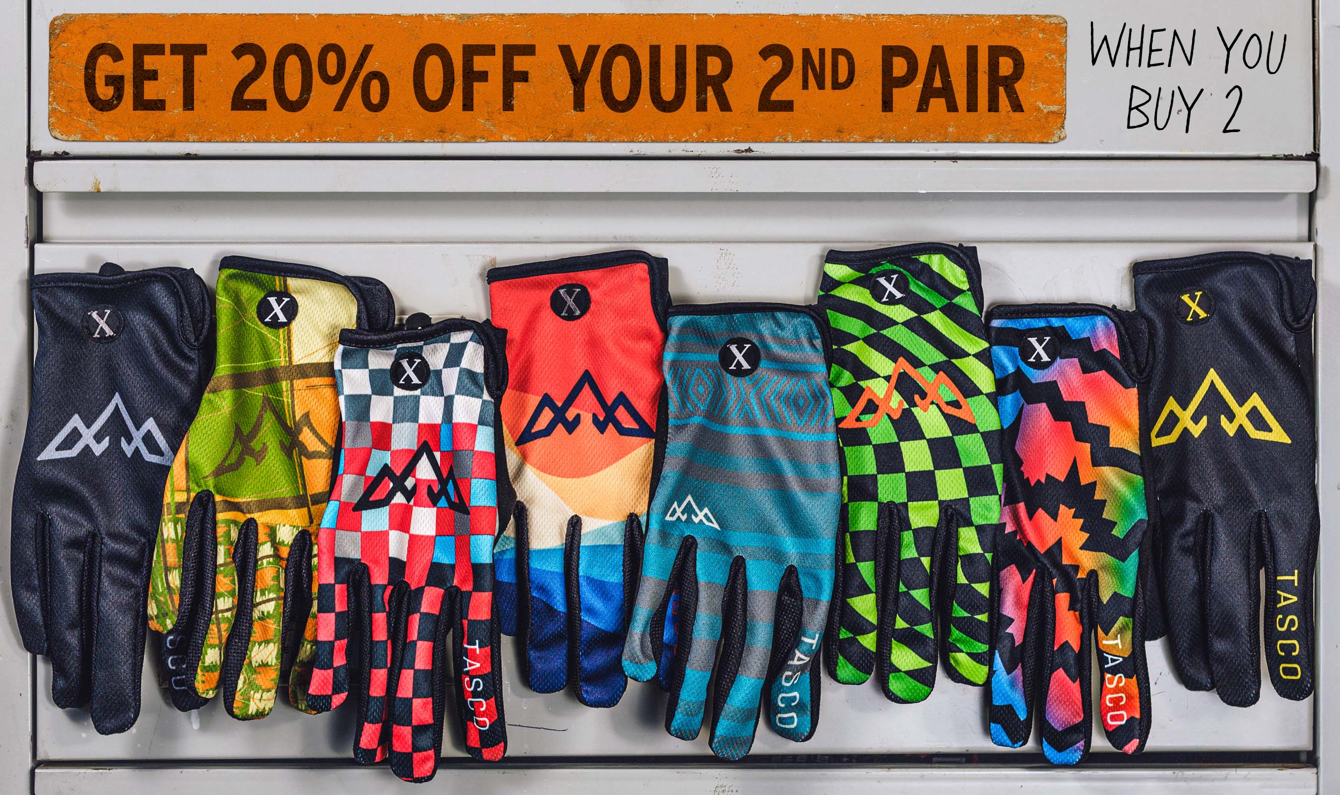 GLOVE-BANNER-20.jpg